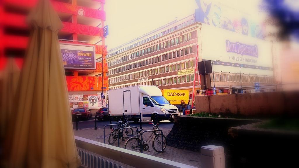 Wdj Hostel Warsawa Bagian luar foto